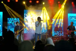 Penampilan Seuramoe Reggae Tutup Koetaradja Music Festival