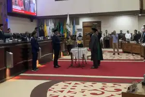 Edy Assaruddin Dilantik Jadi Anggota DPRA Pengganti Almarhum Jauhari Amin