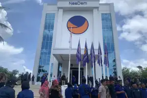 Kantor NasDem Aceh Dilempari Telur Busuk