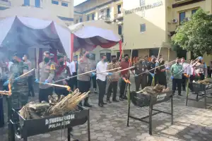 Polda Aceh Musnahkan 36 Kg Sabu dan 411 Kg Ganja