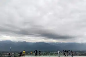 Alas Hills, Tempat Nongkrong Favorit Kawula Muda AgaraŹ