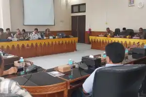 RDP dengan Perusahaan Tambang, Wakil Ketua II DPRK Aceh Barat Gebrak Meja