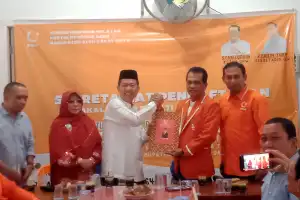 Maju Balon Bupati Abdya, Salman Alfarisi Daftar PPP dan PNA