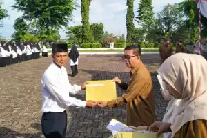 499 Guru dan Tenaga Kesehatan di Abdya Terima SK Pengangkatan PPPK