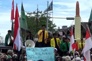 Massa Agam Geruduk Kantor DPRK Aceh Barat