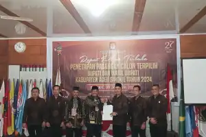 KIP Aceh Singkil Tetapkan Safriadi Oyon-Hamzah Sebagai Bupati dan Wabup Terpilih